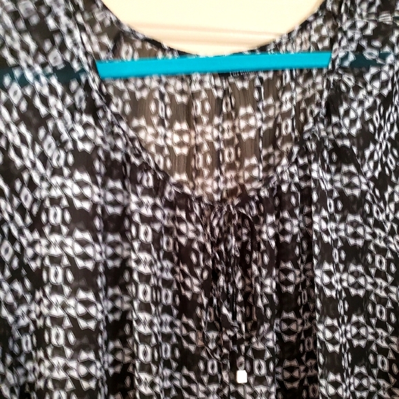 🌼Ladies tunic - Picture 2 of 6